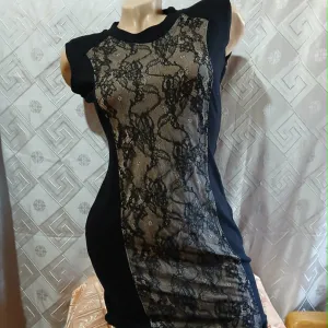 Crna/Krem haljina sa cipkom M/L