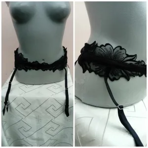 Intimissimi Sexy crni prelepi halteri M/L