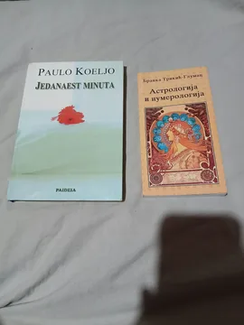 Dve knjige(Koeljo i Astrologija)