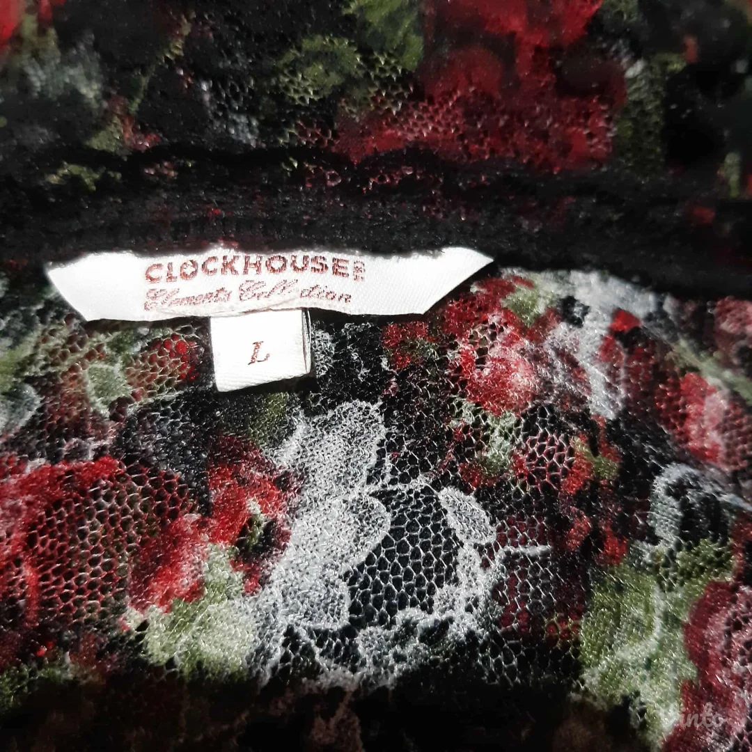 Cipkasta bluza sa ruzama M/L