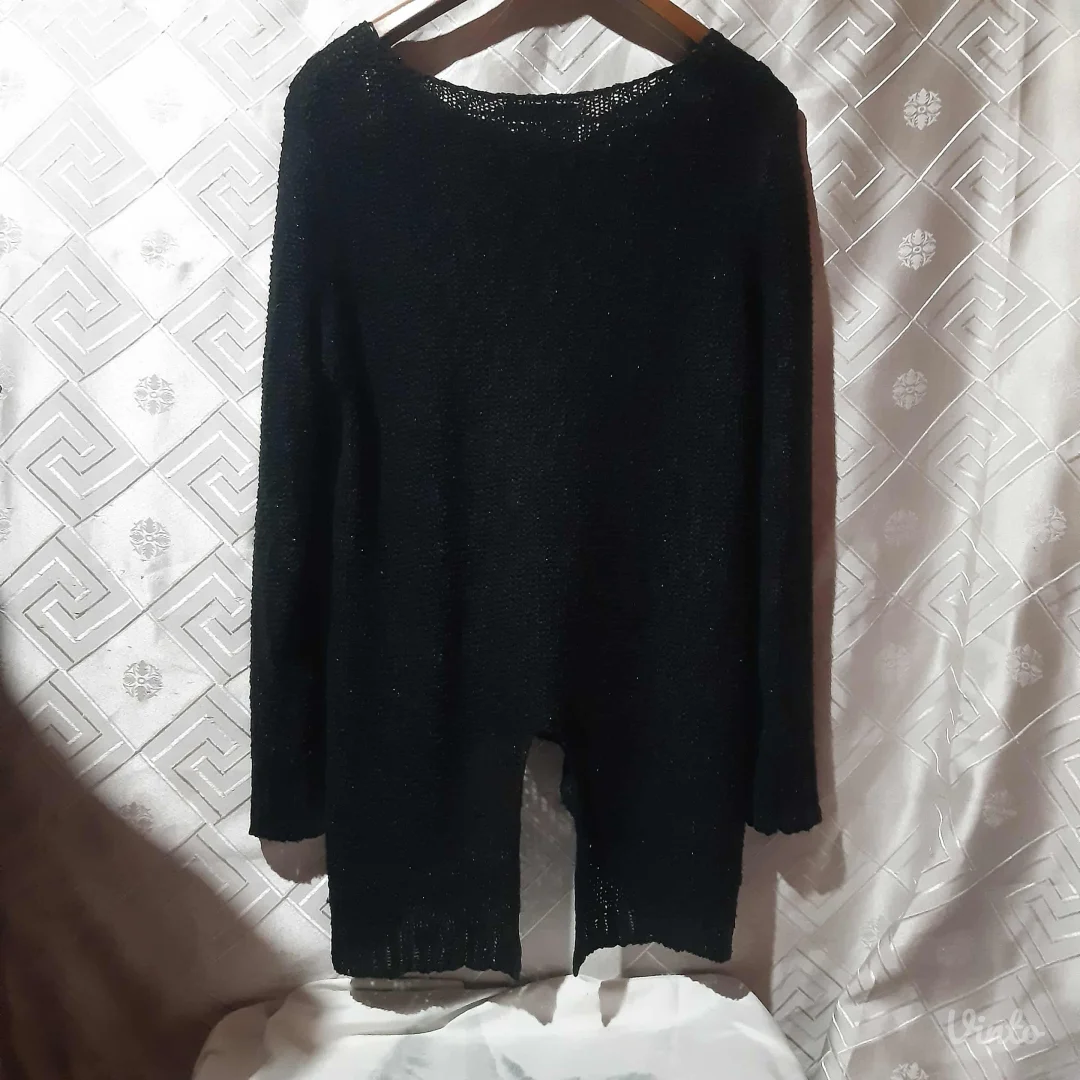 Tanji dzemperak sa paukom M