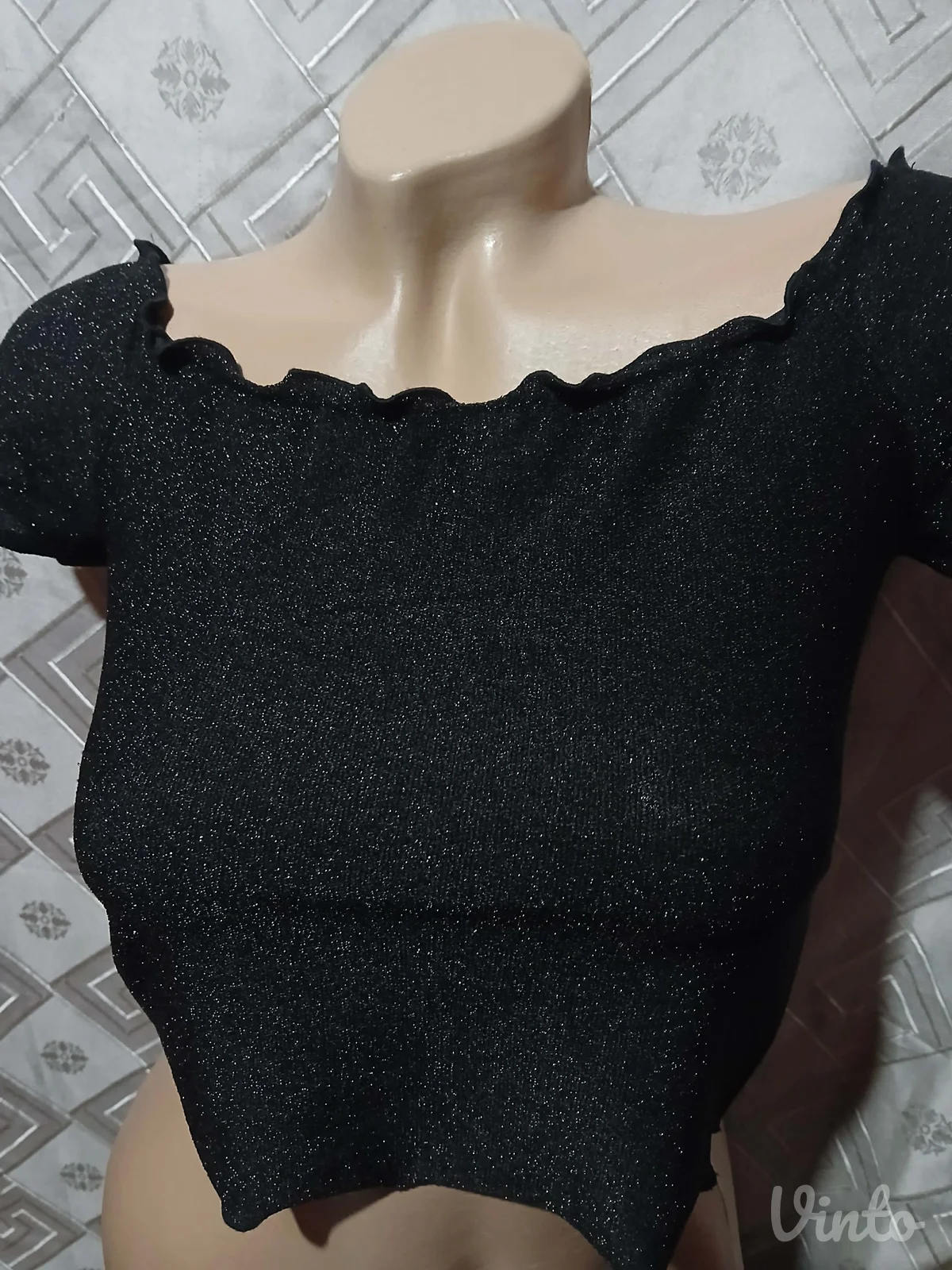 Crop top sa srebrnim sjajem S/M