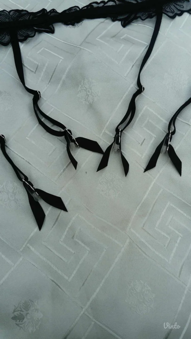 Intimissimi Sexy crni prelepi halteri M/L