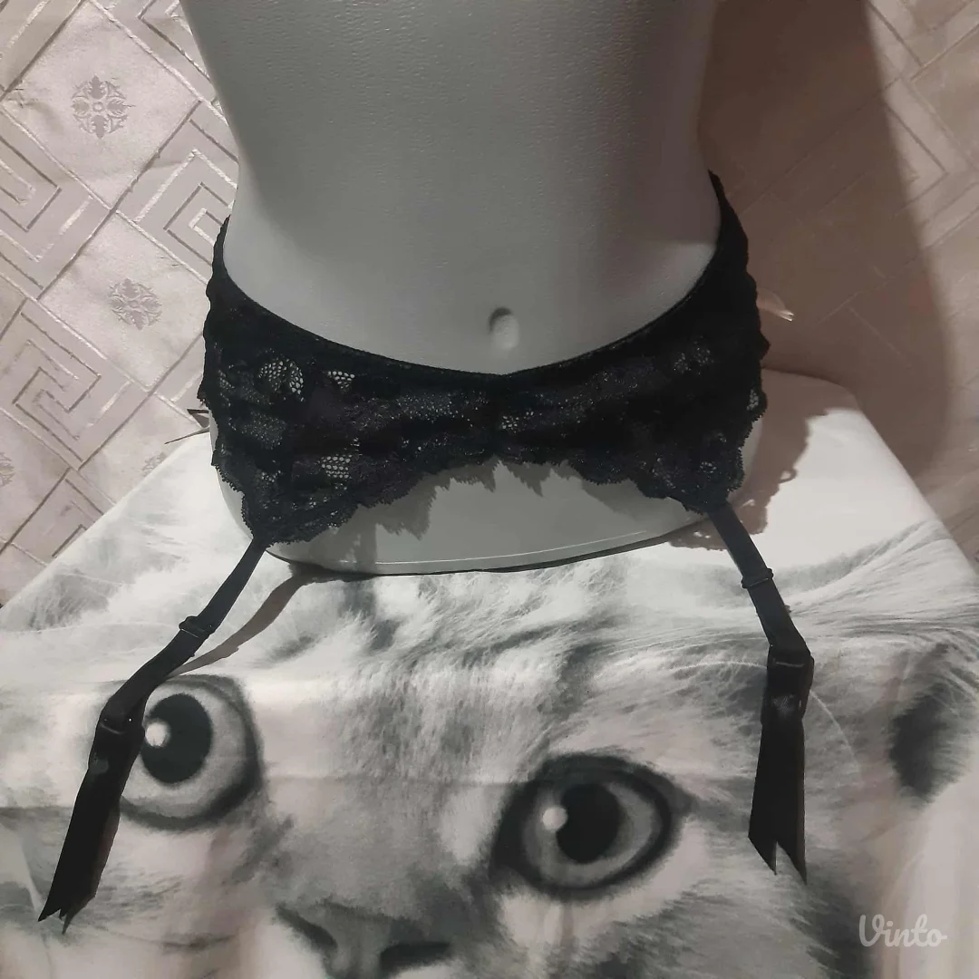 Yamamay crni halteri od Čipke One Size