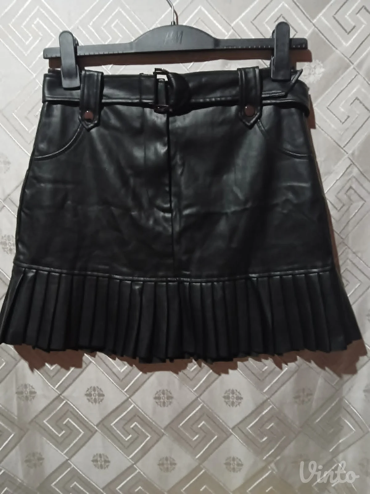Stradivarius eko kozna suknja M