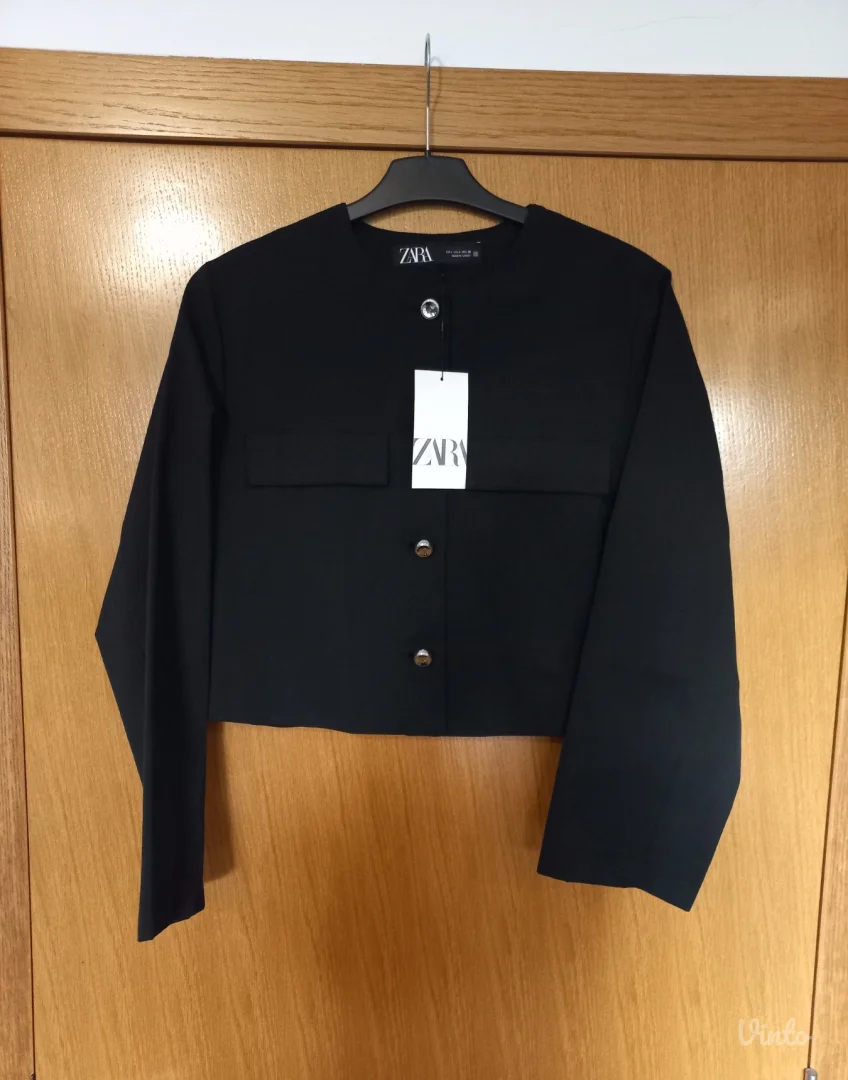 Zara sako sa metalnim dugmićima