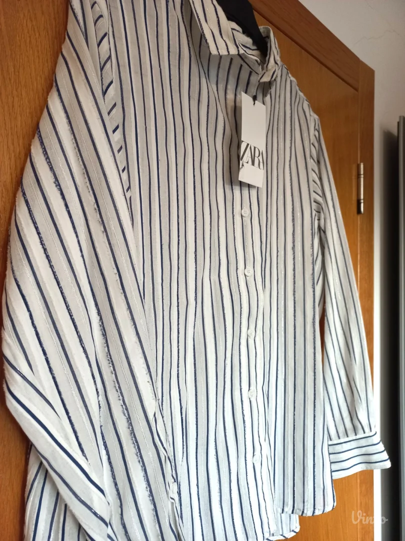 Zara košulja sa metalik nitima M