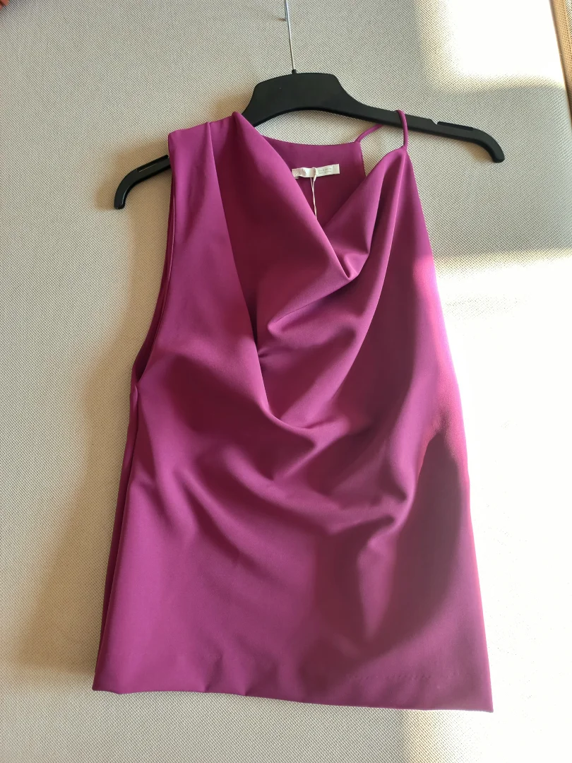 Zara asimetrični top