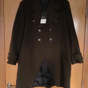 Zara kaput ZW 75% manteco vuna