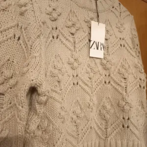 Zara džemper