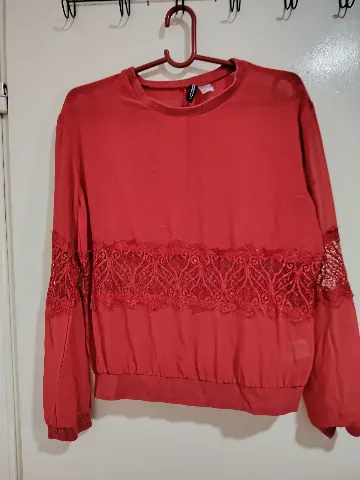 H&M bluza sa čipkom