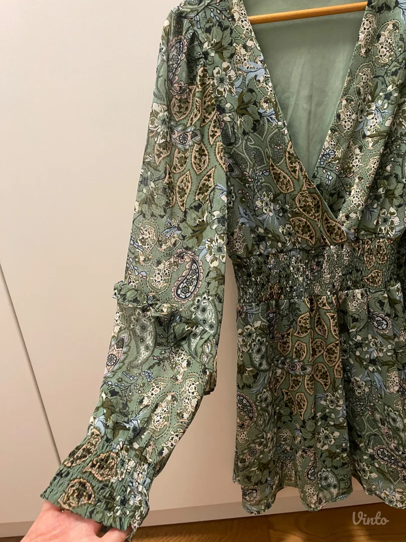 Haljina stradivarius