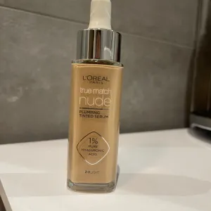 True match nude plumping tinted serum Loreal