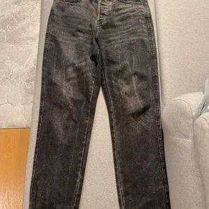 Farmerke Stradivarius