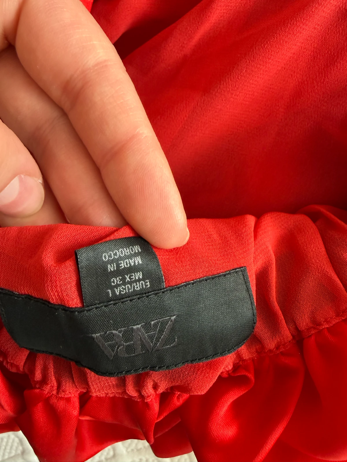 Zara top nov bez etikete