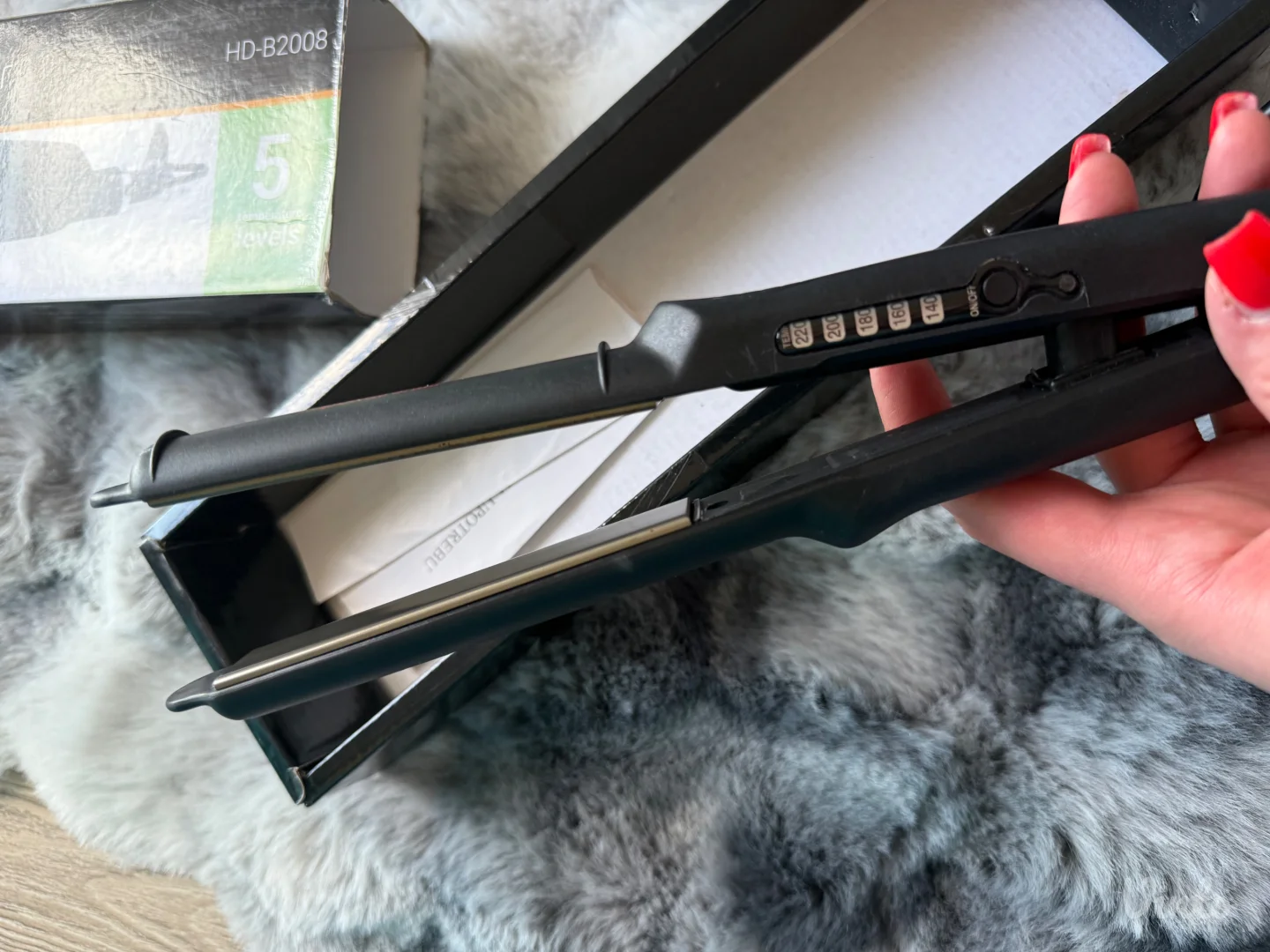 LupoMarshall pegla za kosu