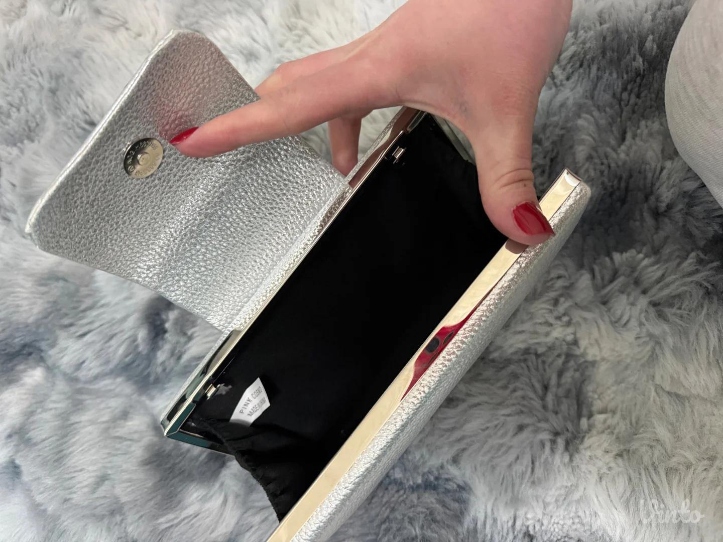 Elegantna torbica sa cirkonima