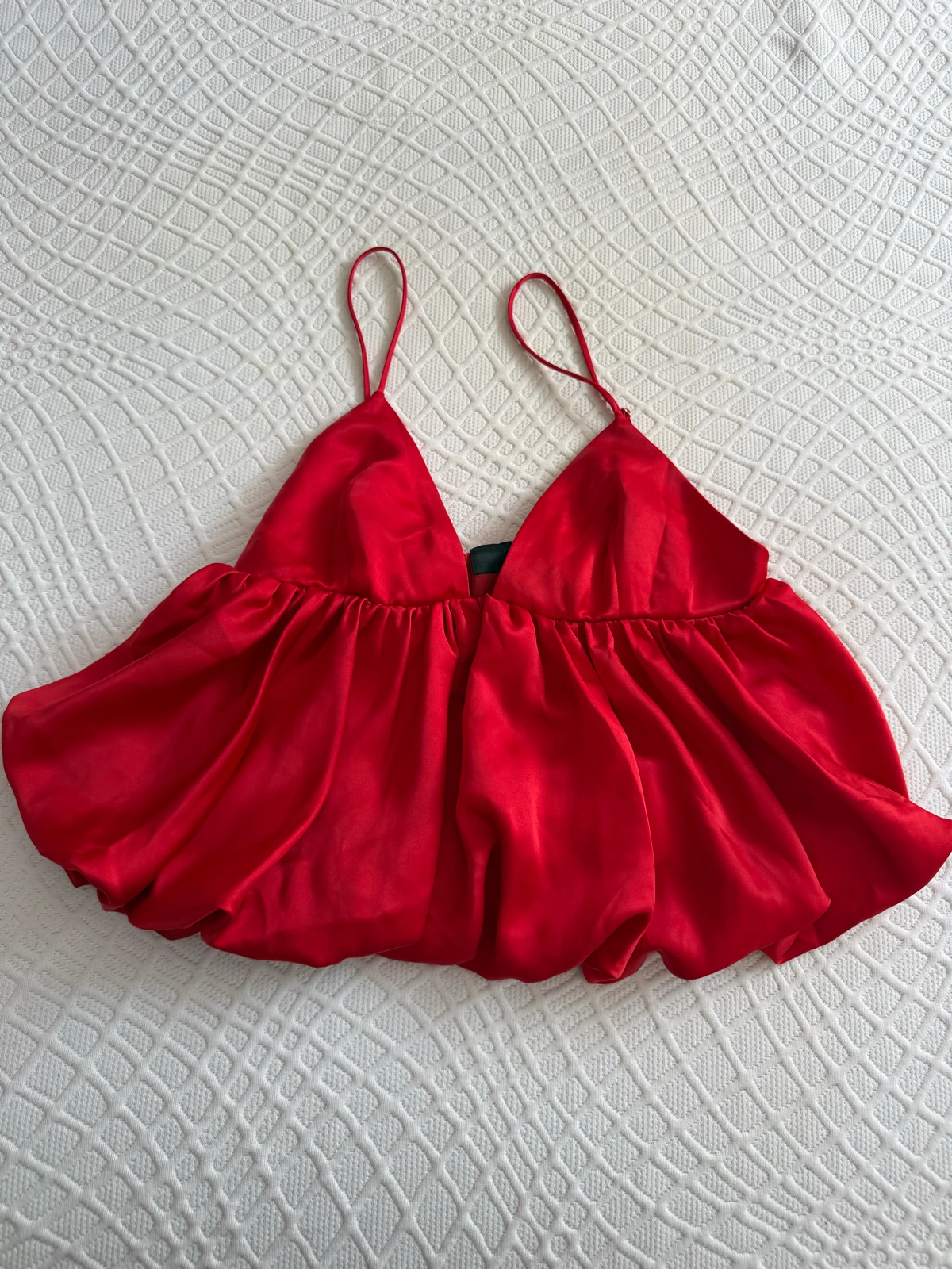 Zara top nov bez etikete