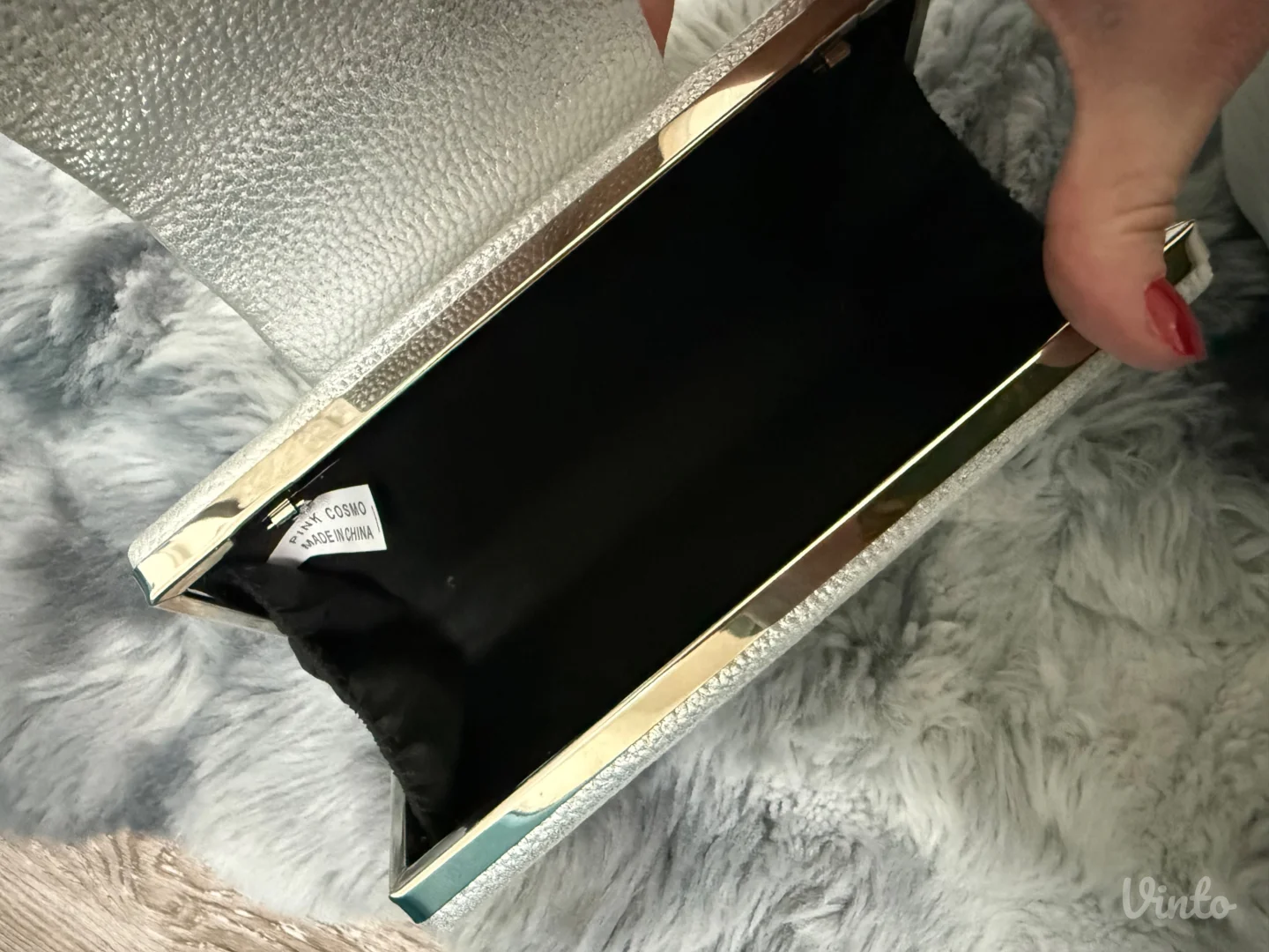 Elegantna torbica sa cirkonima