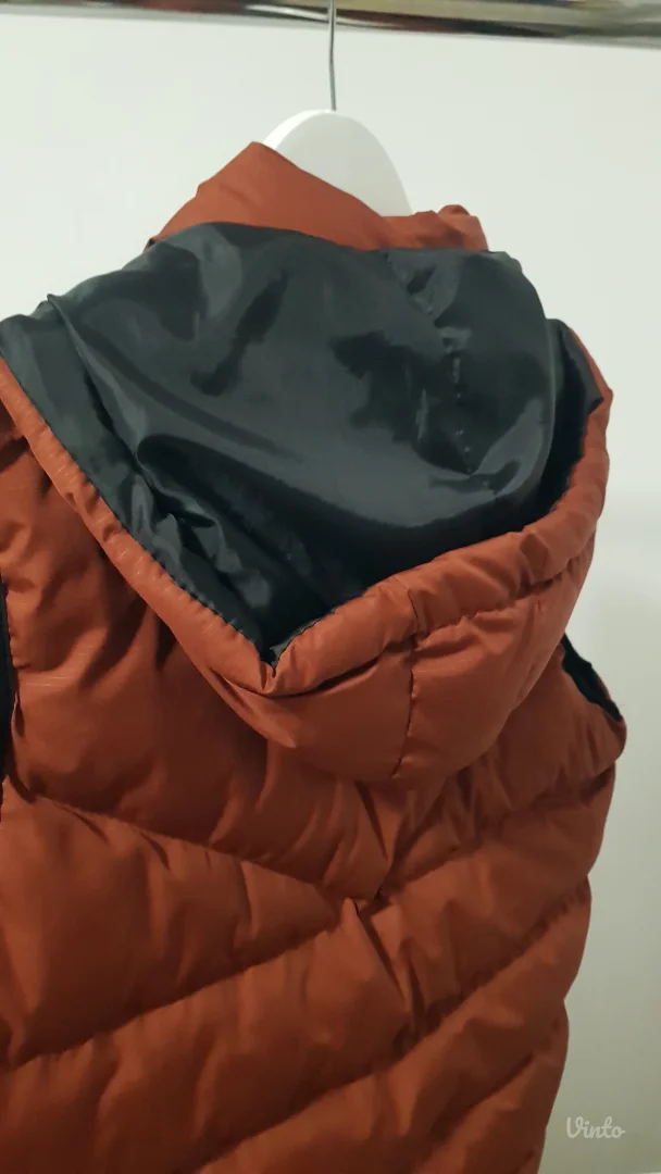 Prsluk veličine S/M -Nov iz Turske