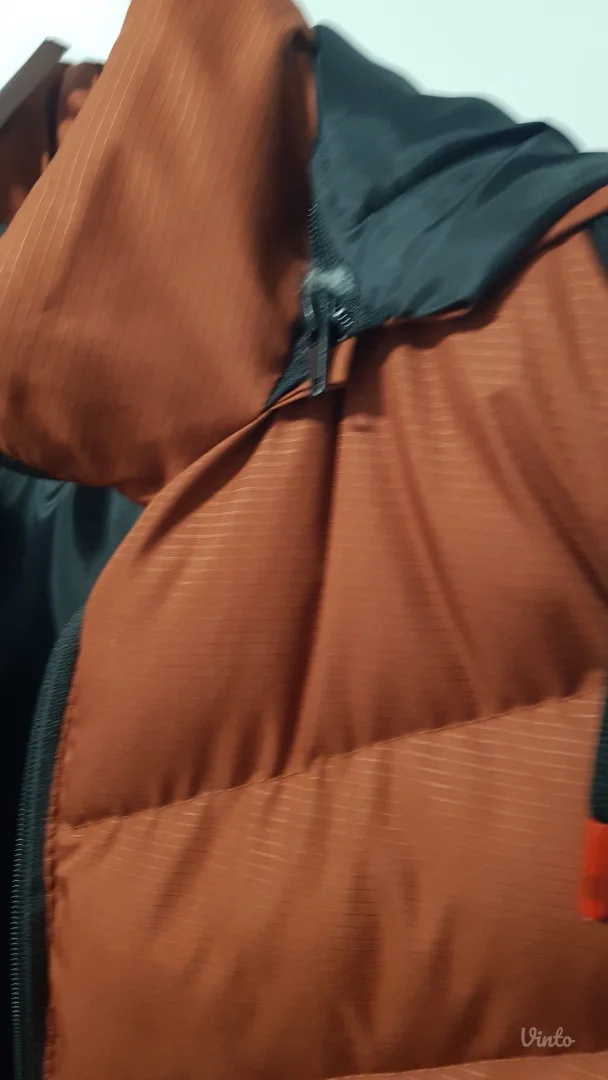 Prsluk veličine S/M -Nov iz Turske