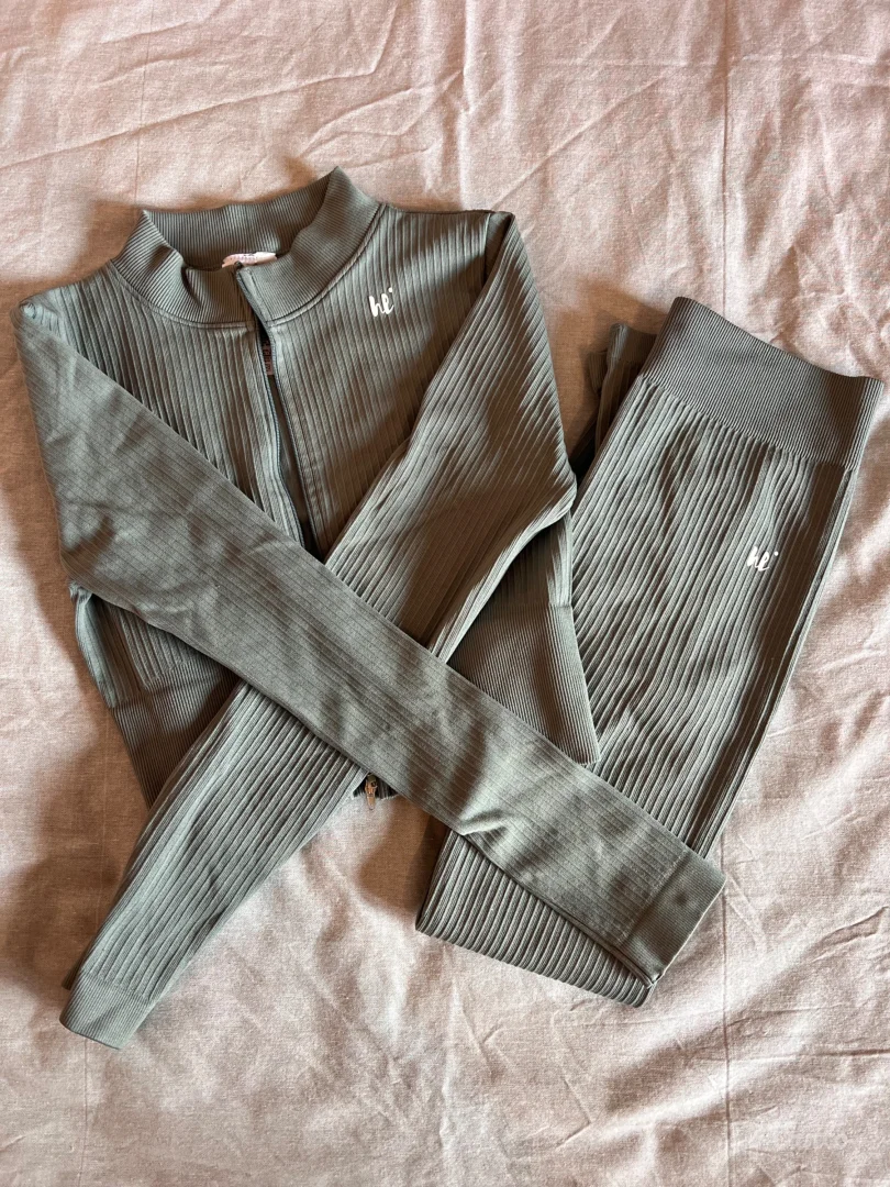 HardLove komplet za trening