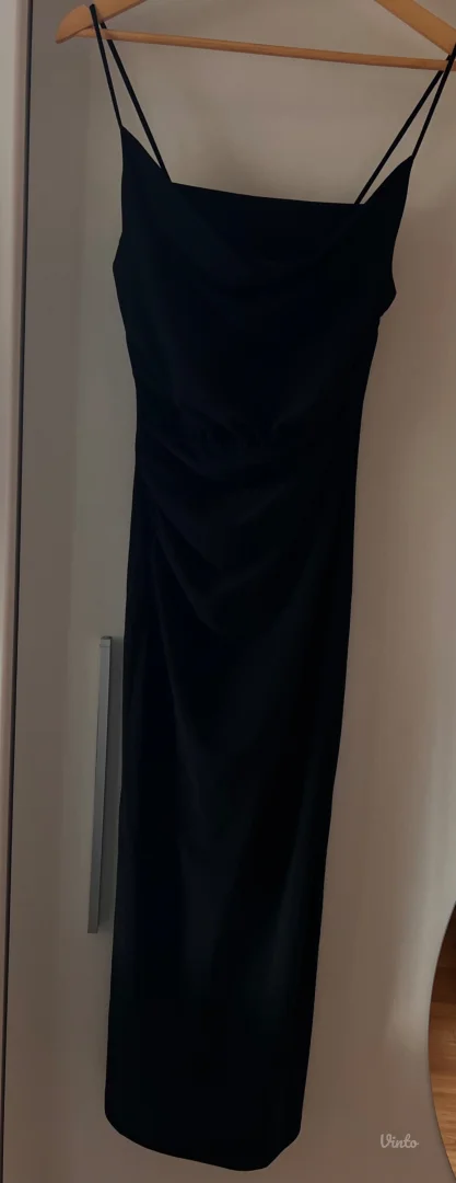 Zara duga crna haljina