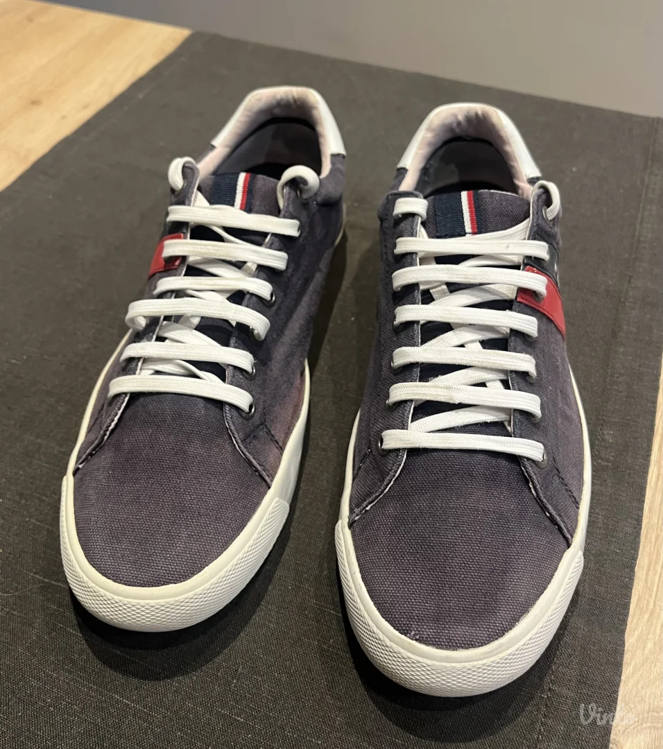TommyHilfiger-patike