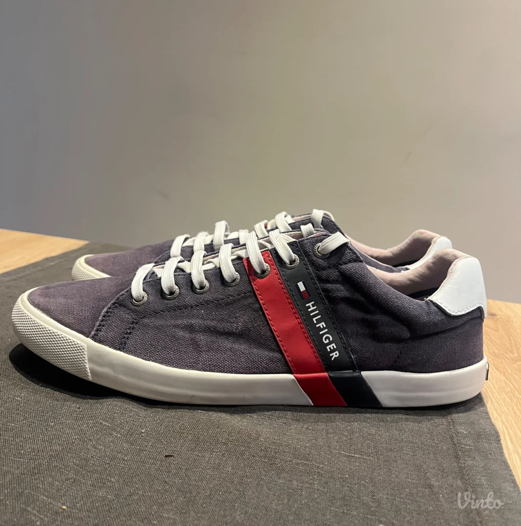 TommyHilfiger-patike