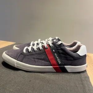 TommyHilfiger-patike