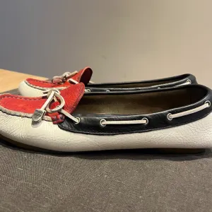 TommyHilfiger-mokasine