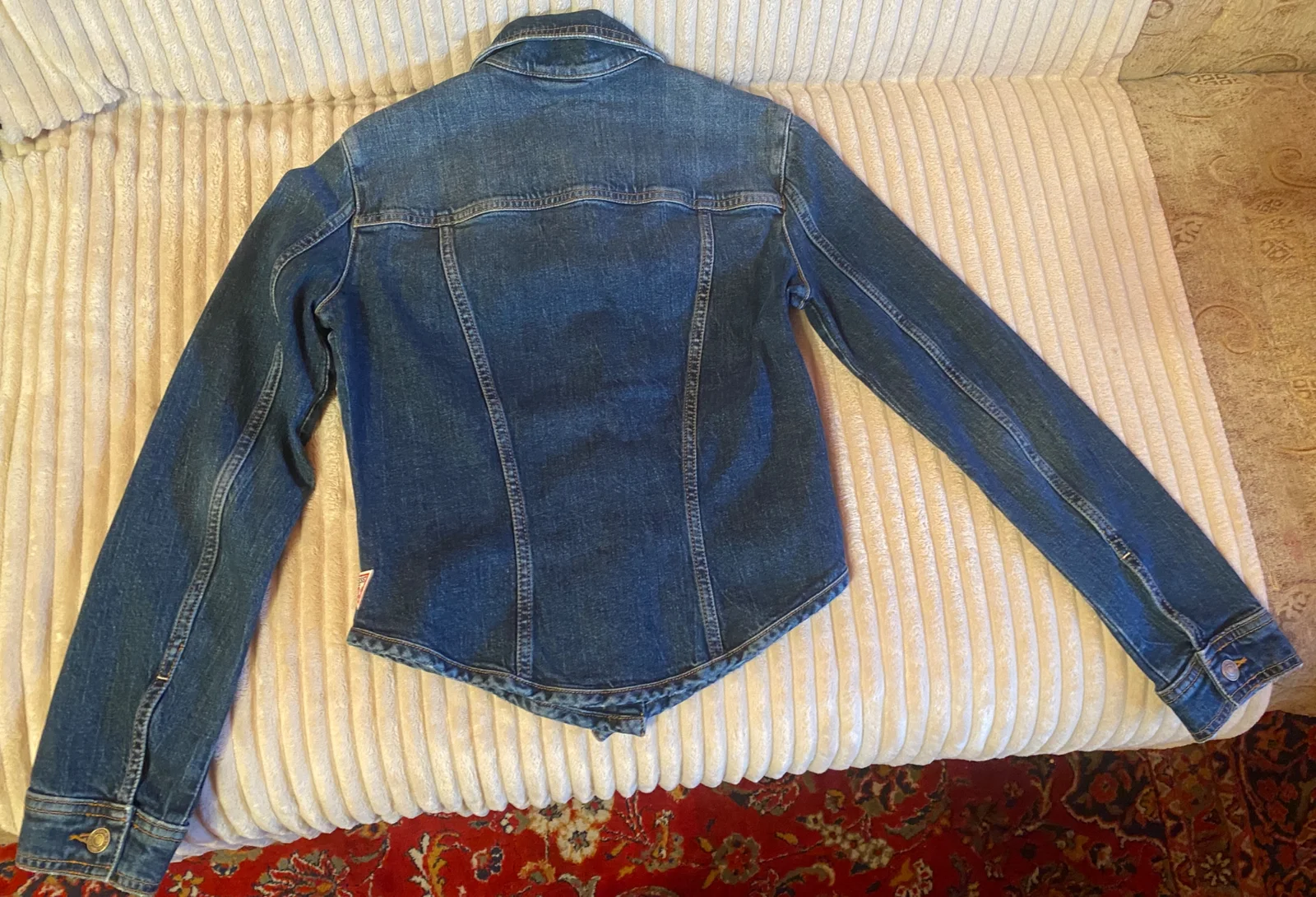 Guess teksas jakna S vel