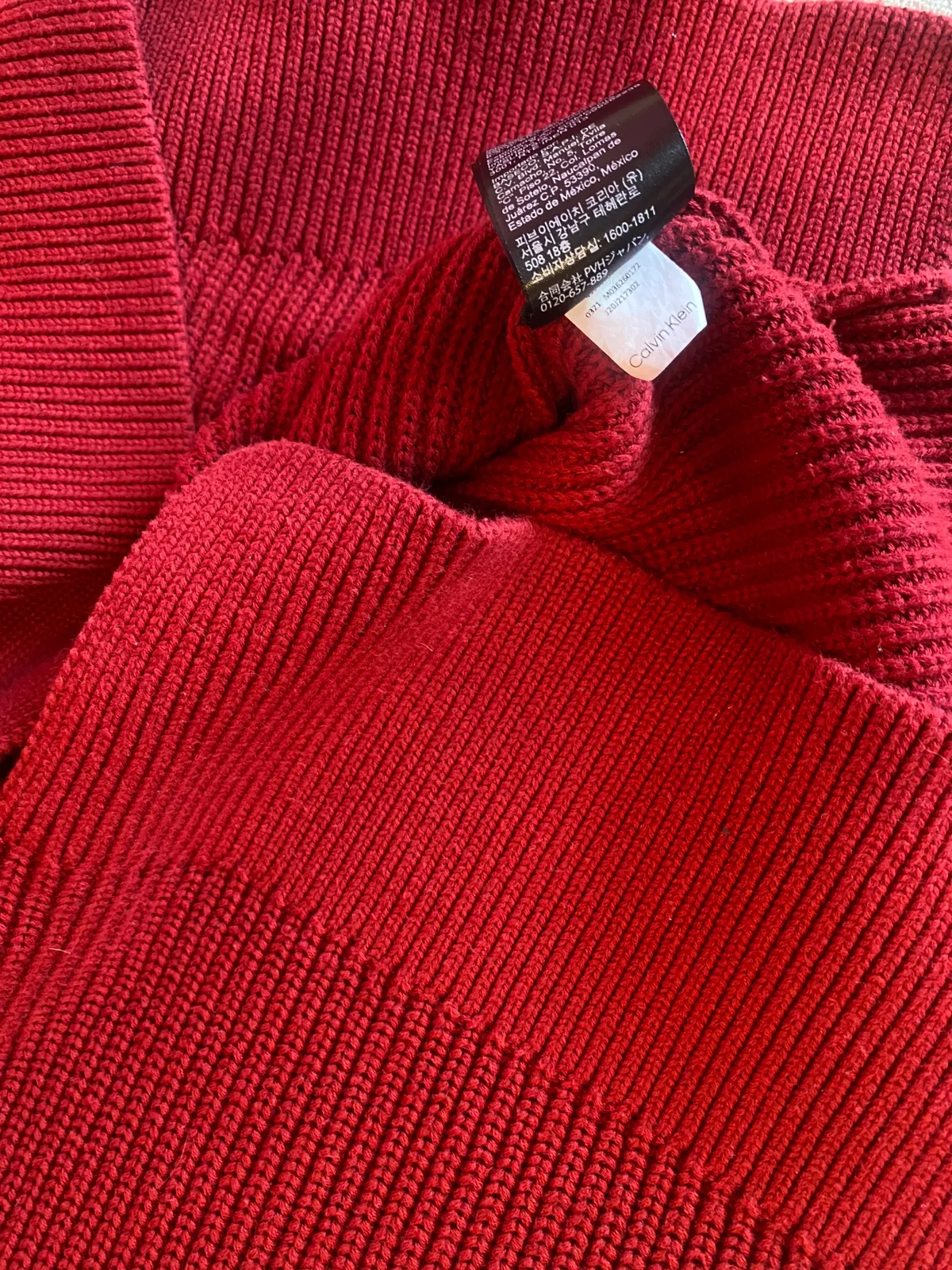 Calvin Klein dzemper rolka