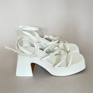 Stradivarius sandale