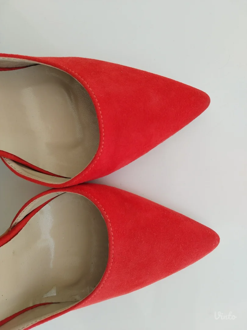 Koralno crvene salonke