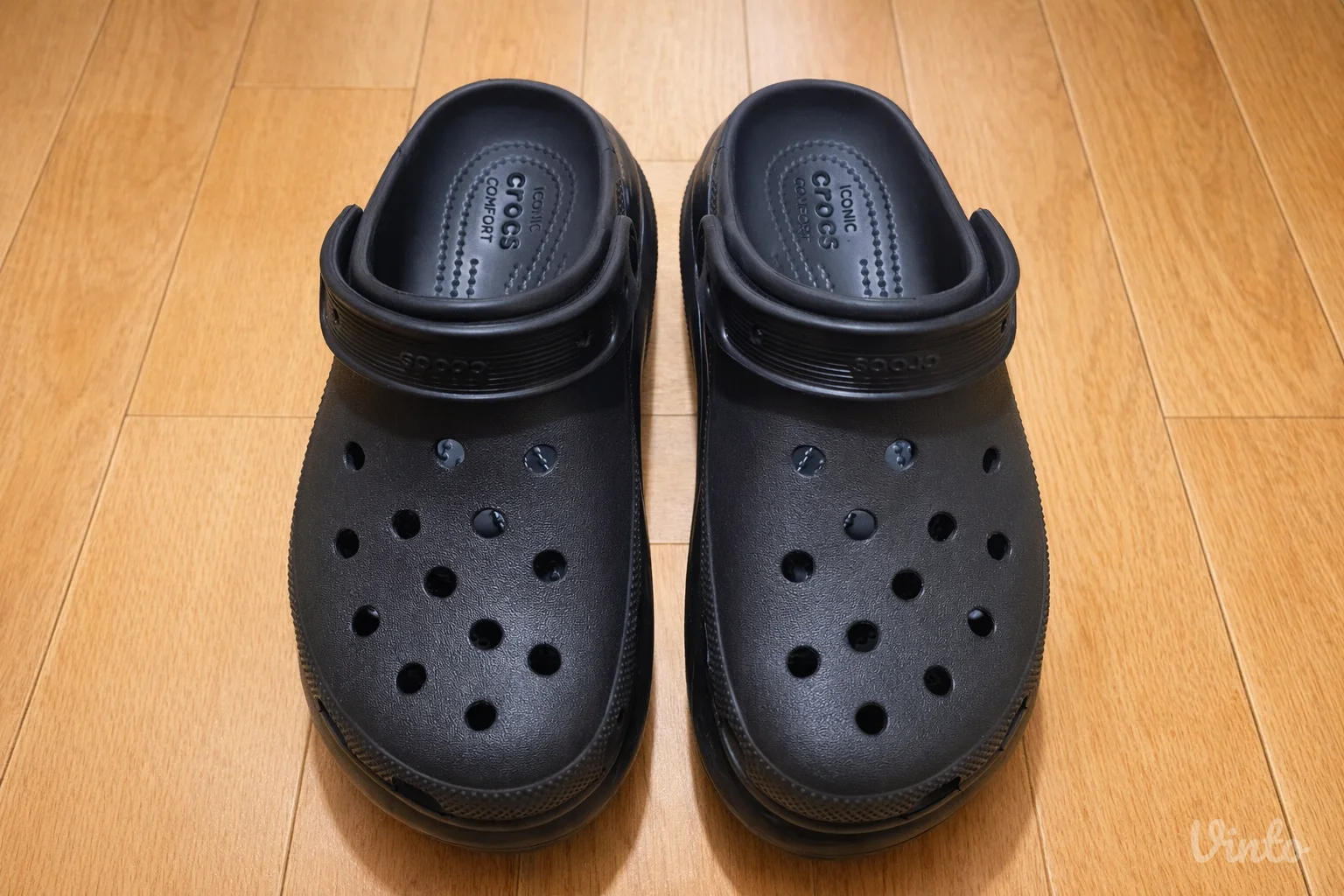 Crocs mega crush