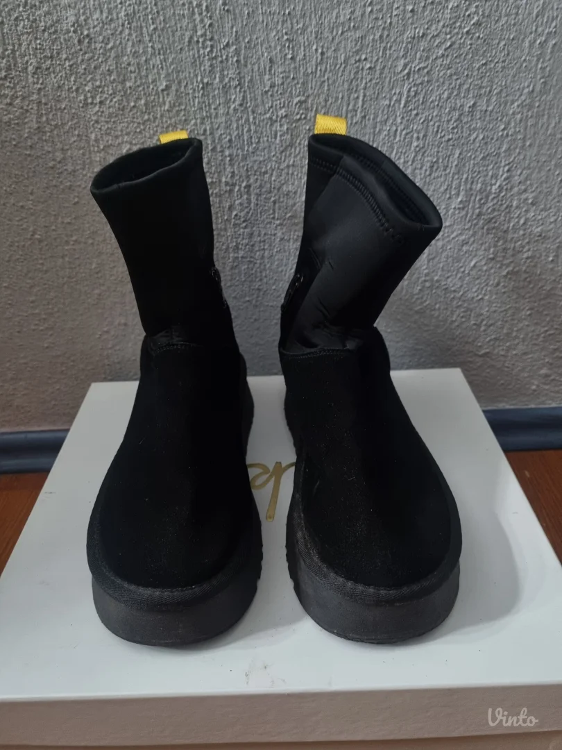 Ugg Classic Dipper br.39