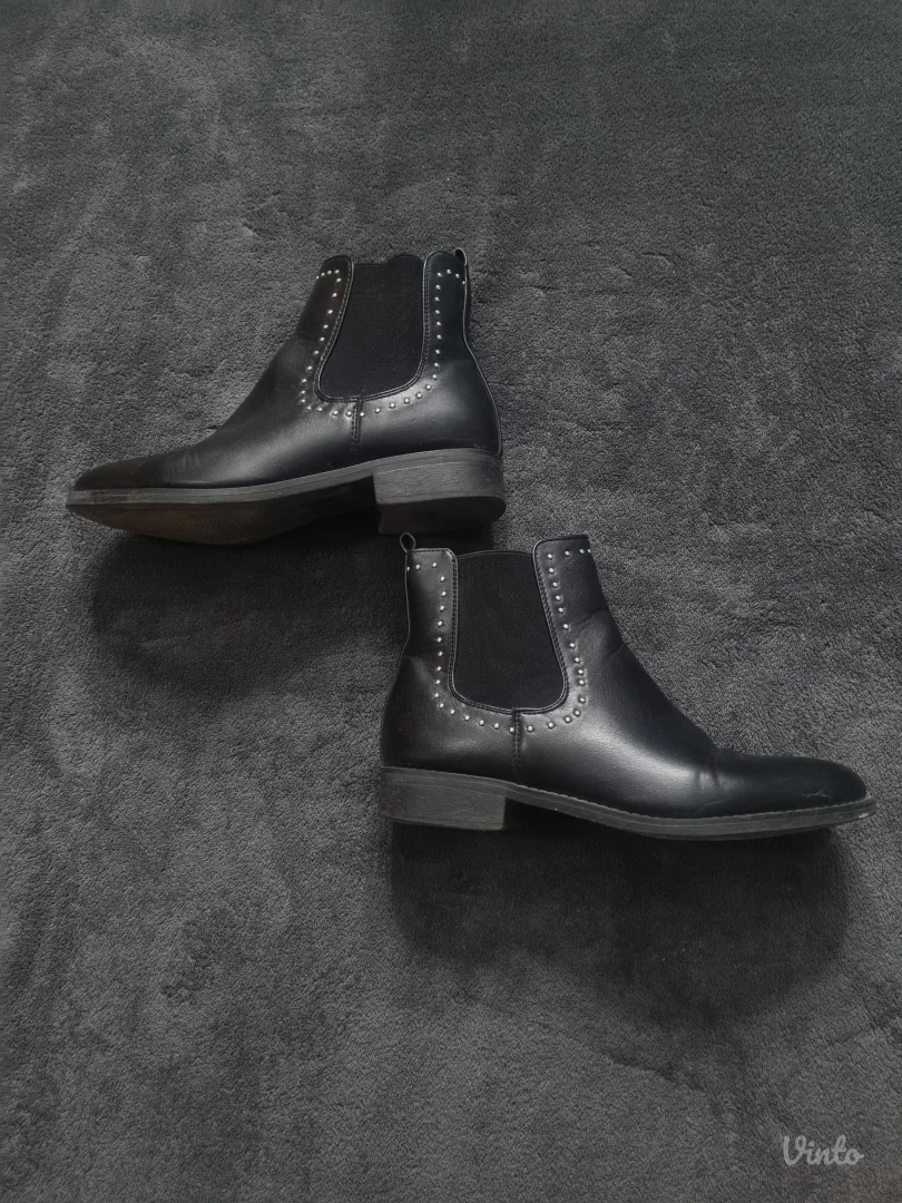 Zenske ravne cipele br.39