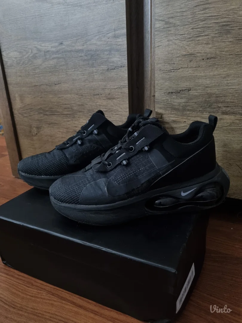 Nike zenske patike br.39