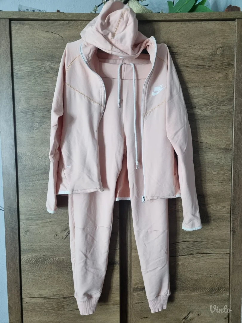 Komplet trenerka Nike S