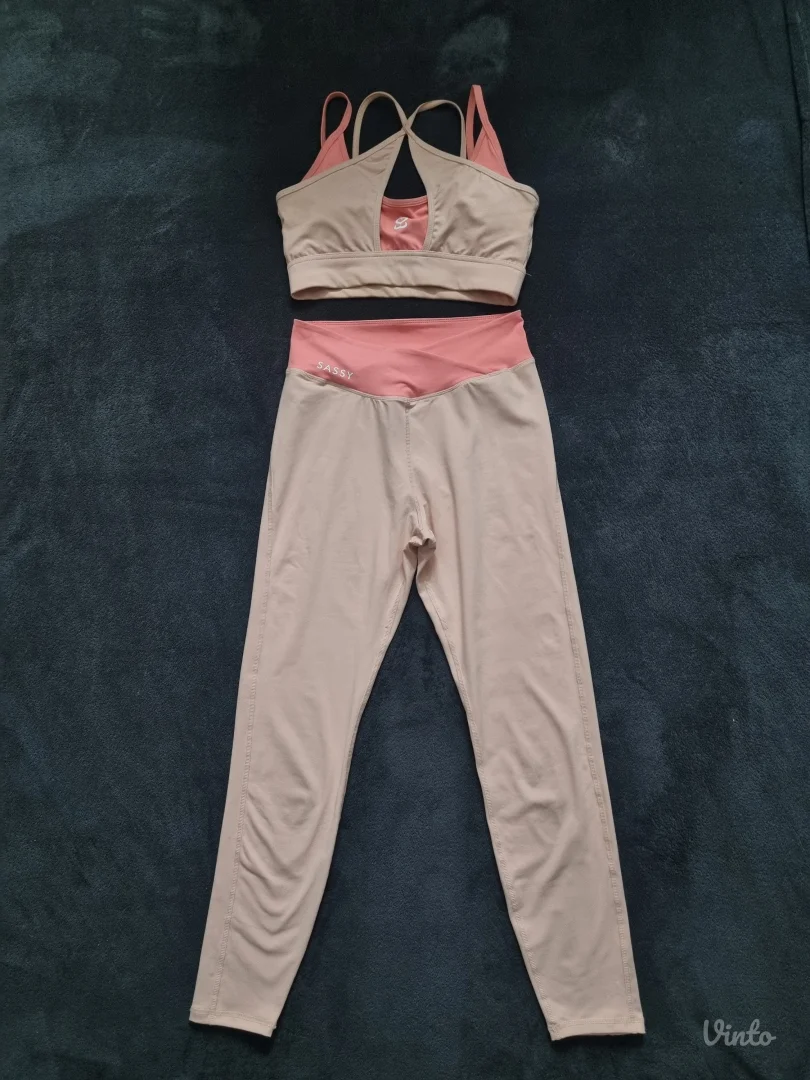 Komplet za trening Sassy M