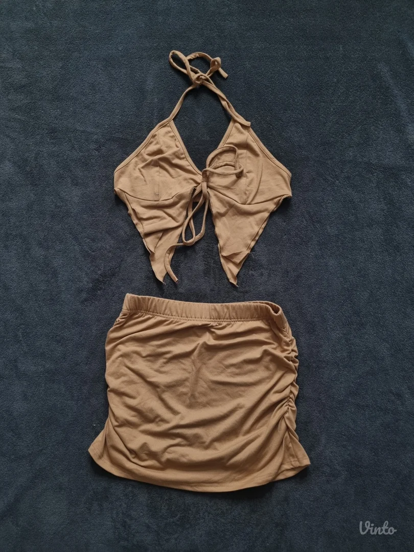 Komplet suknja i majica M