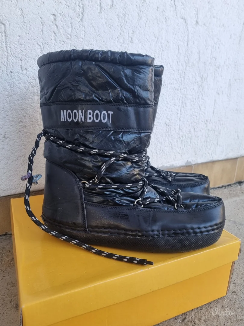 Zenske cizme snegarice br.39