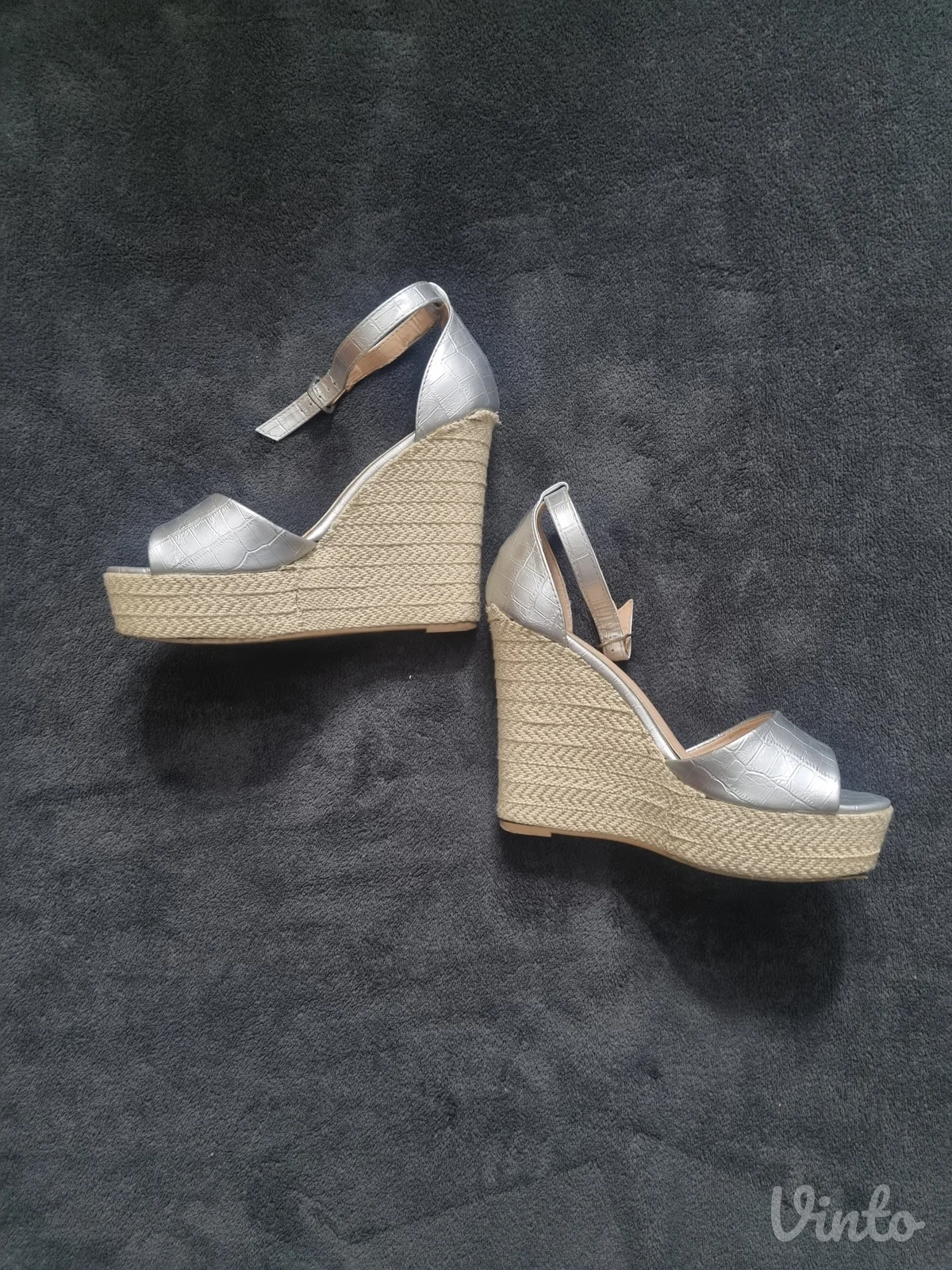 Sandale na platformu br.39