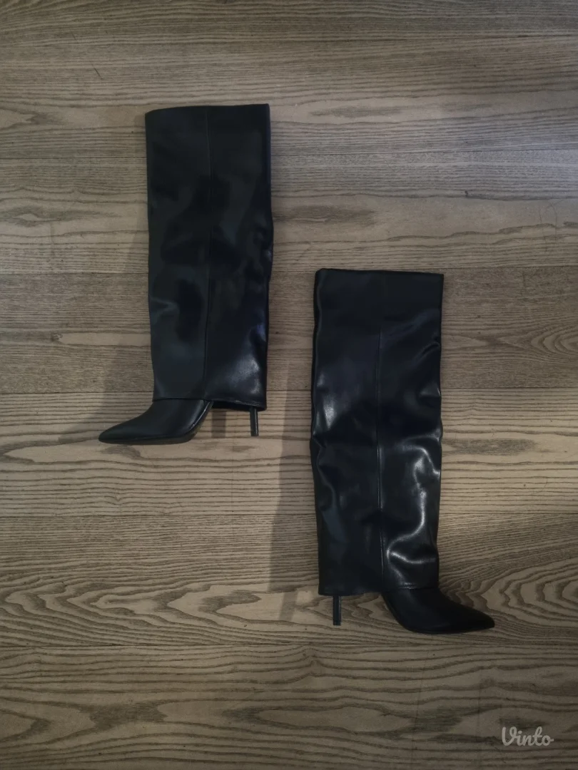 Zenske cizme na stiklu br.39