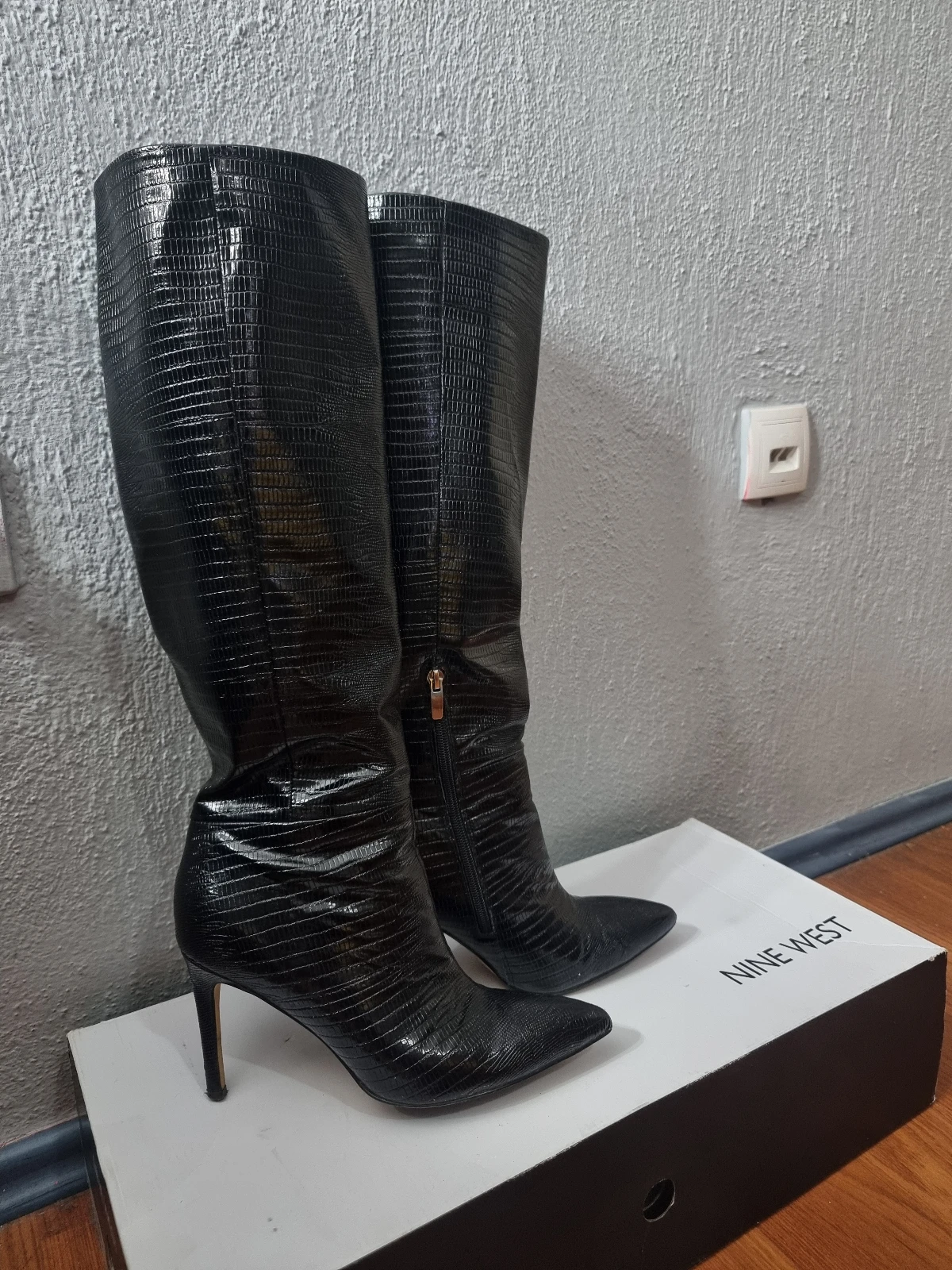 Cizme na stiklu Nine West br.38.5