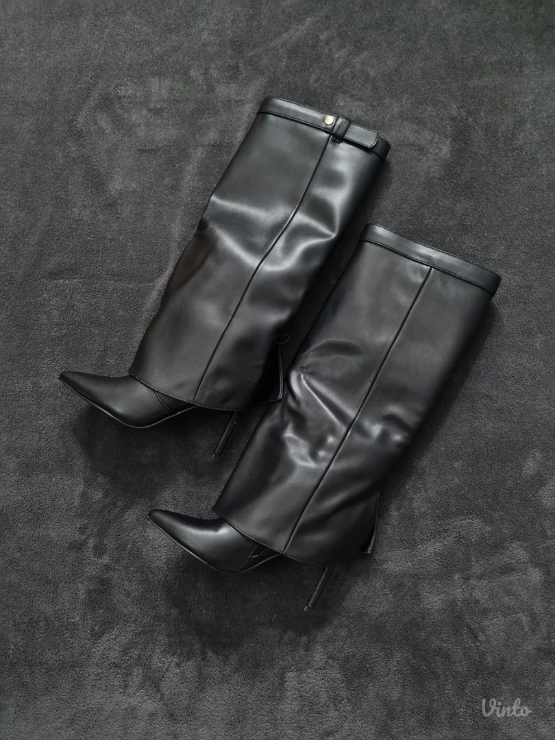 Viralne cizme na stiklu br.39