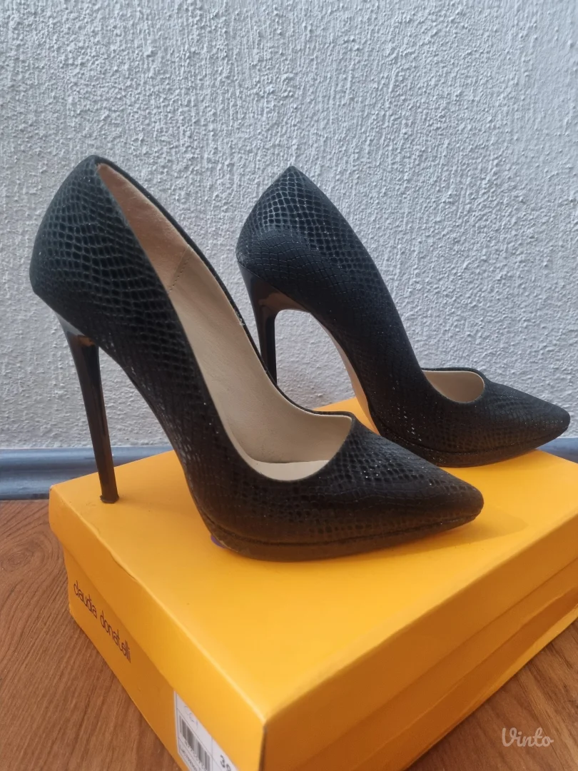 Elegantne crne salonke br.39