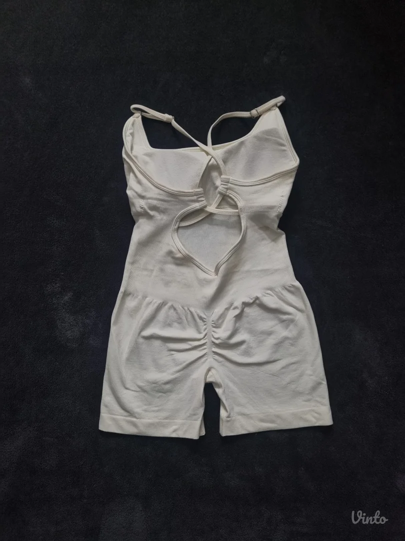 Kratki sportski kombinezon M