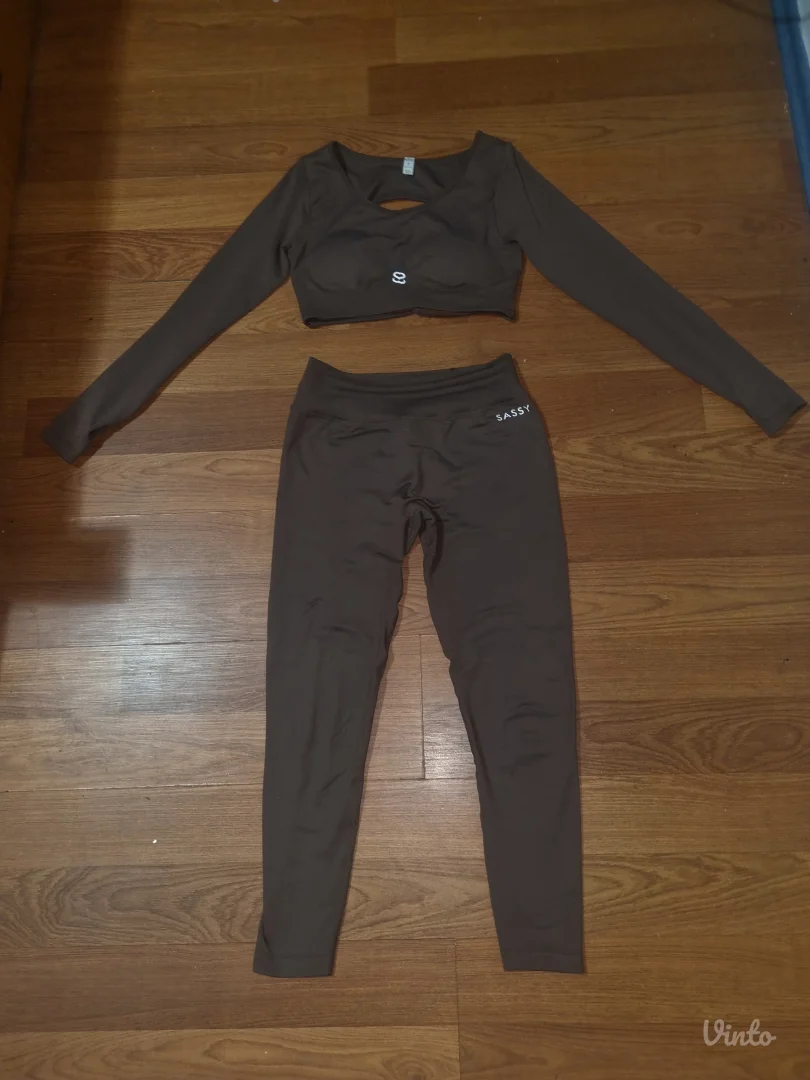 Komplet za trening Sassy M